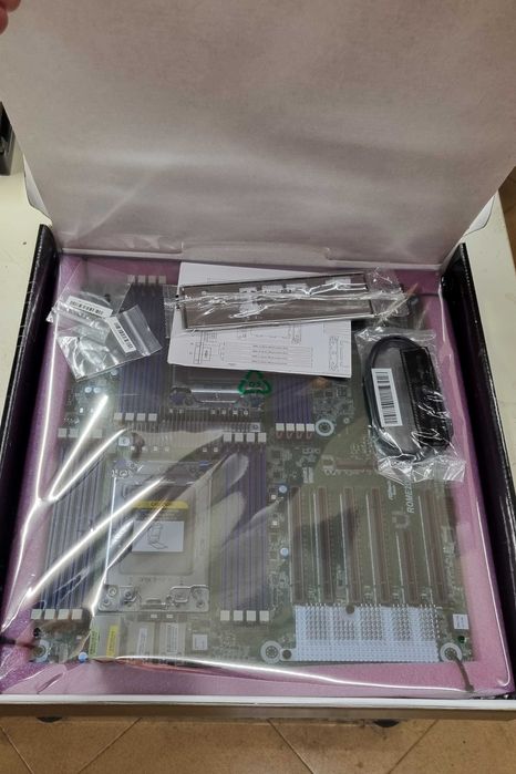 ASRock Rack ROME2D16-2T - сървърно дъно