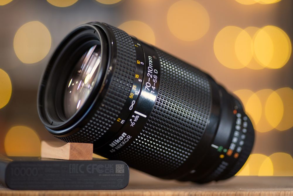 Nikon AF 70-210mm f/4-5.6D Nikkor обектив Никон
