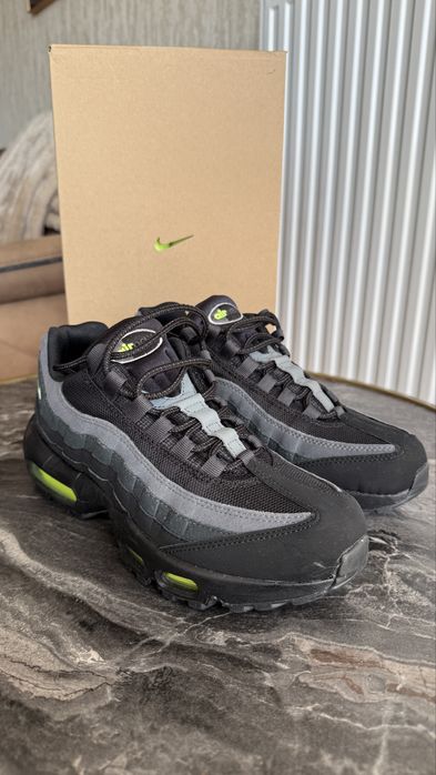 Vand Nike air max noi