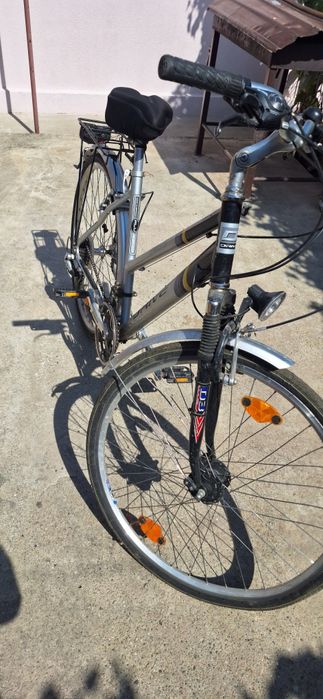 Vand bicicletă in stare foarte buna!