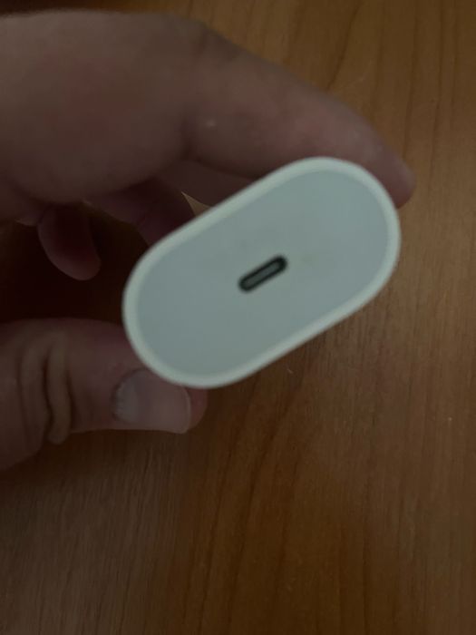 Apple 18w адаптер