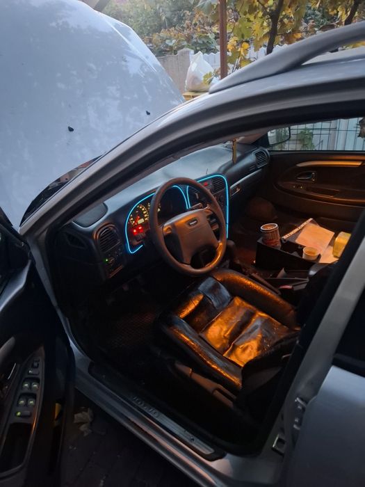 Vând volvo v40 2002 ambreaj + placa de presiune noua
