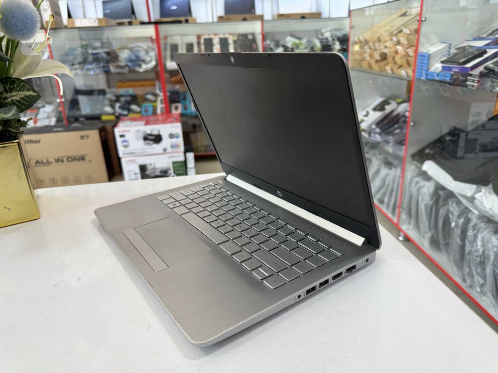 hp ofis ishlari uchun zor holatdagi 8/256 ssdlik qotmasdan ishlaydigan