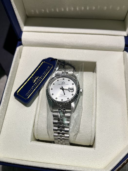 Дамски часовник.