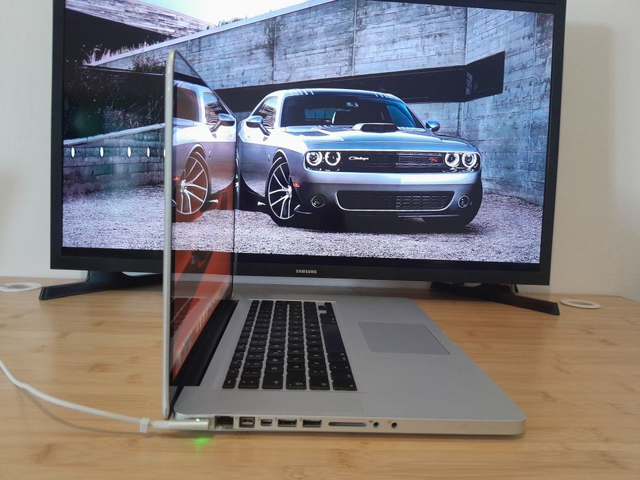 Laptop Apple Macbook Pro 15" 2011 i7 160GB HDD 4GB Ram A1286