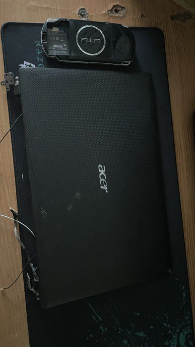 Продам монитор от ноутбука такш PSP