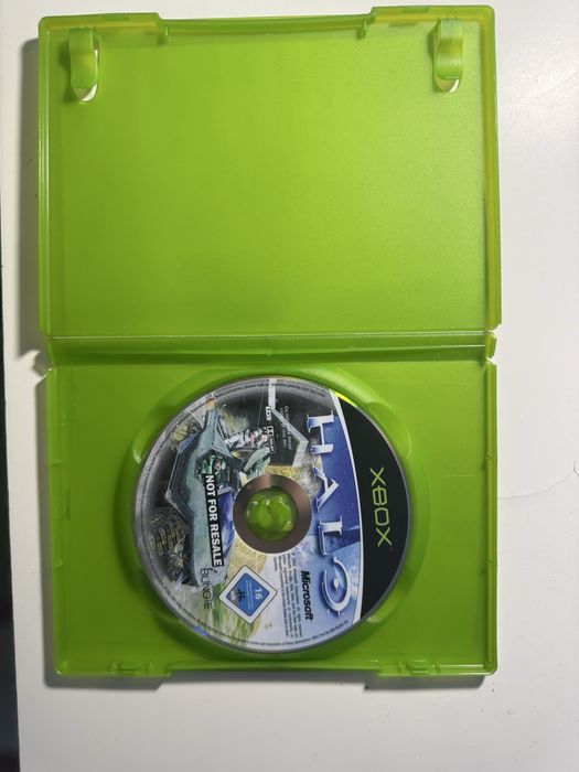 Halo Combat Evolved 2001 Xbox Original