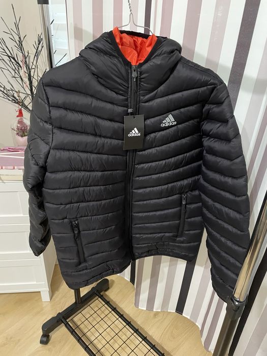 яке Адидас ,елек  и грейка north face , Bershka