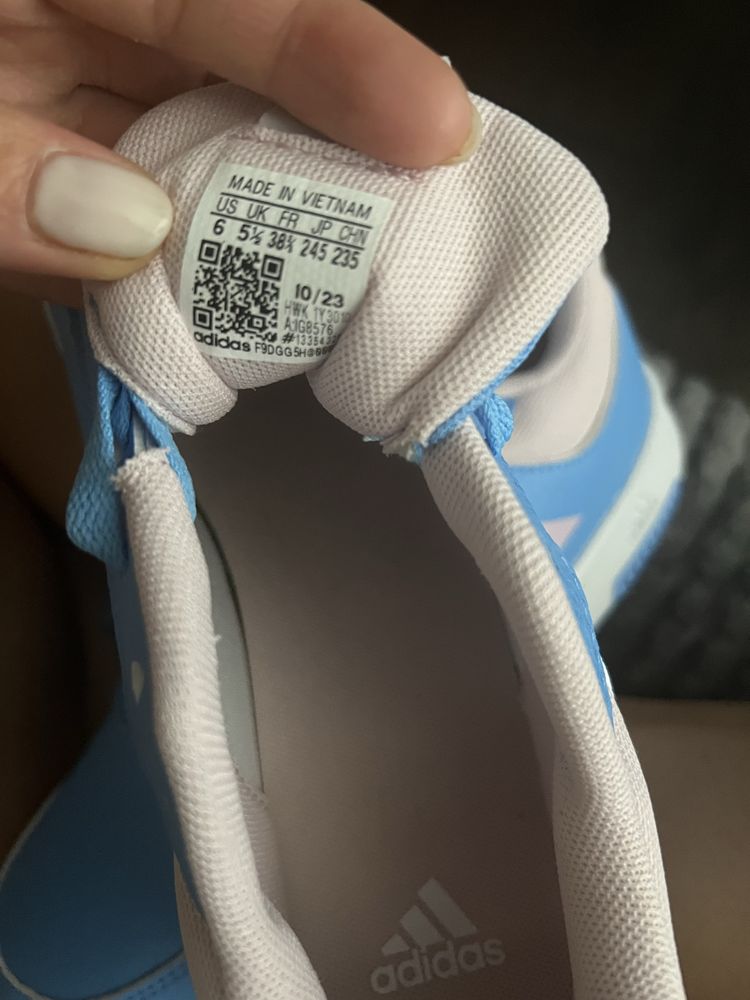 Маратонки Adidas