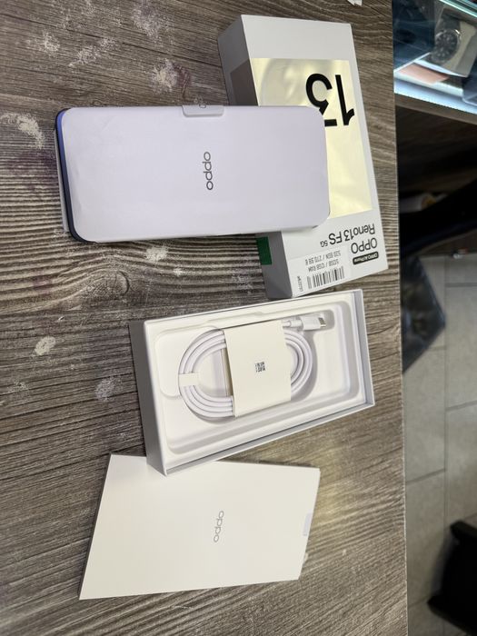 !ЧИСТО НОВ! Oppo Reno 13 FS 5G 512GB