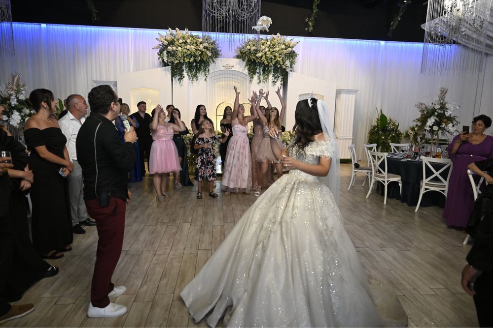 Rochie de mireasa , stil printesa !! Celine