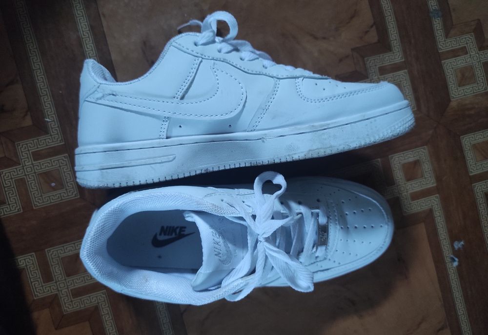 Nike Air Force 1