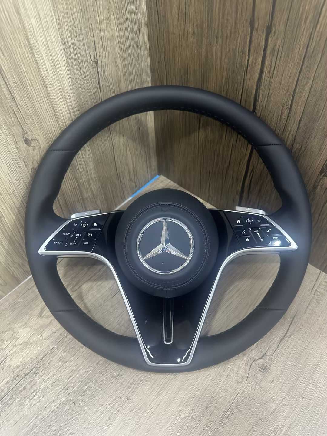 Mercedes Custom Спортен Волан – Персонализиран Дизайн!