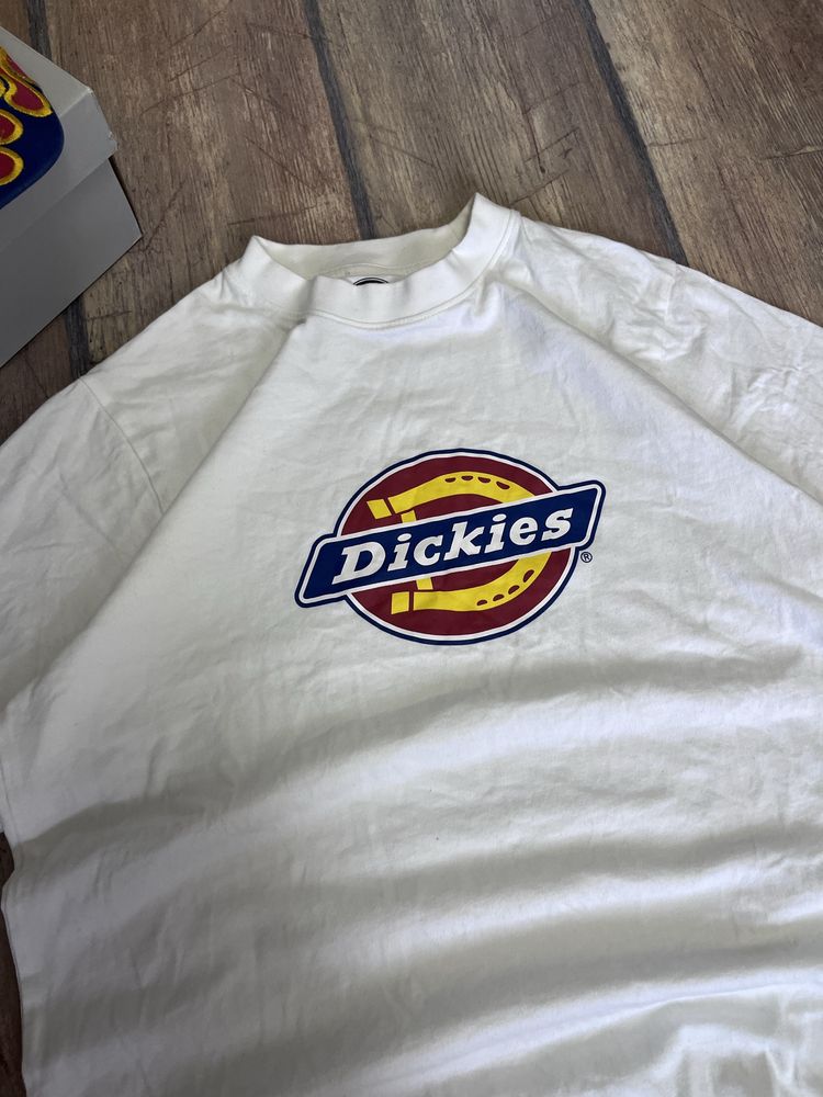 Tricou dickies spellout