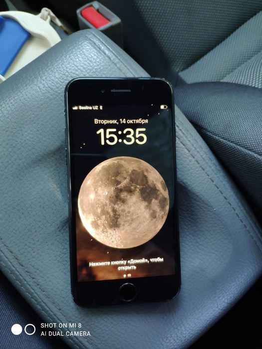 Iphone Se  telefon sotiladi ideal xolatda