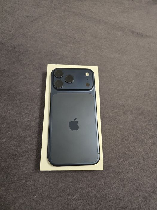 Vand/Schimb Iphone 17 pro max/512 gb/ factura  emag