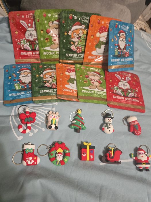 Брелки , маски новогодние