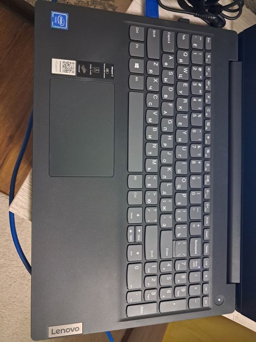 Lenovo Intel 4GB.   1TB