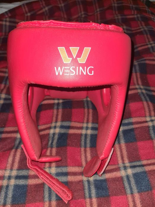 Боксерский шлем Wesing