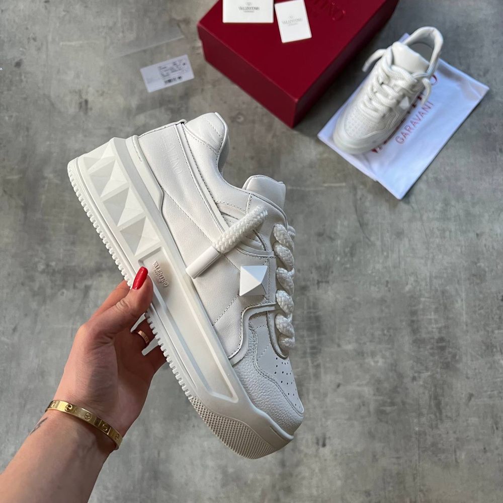 Sneakers Valentino Unisex **36-45** calitate premium