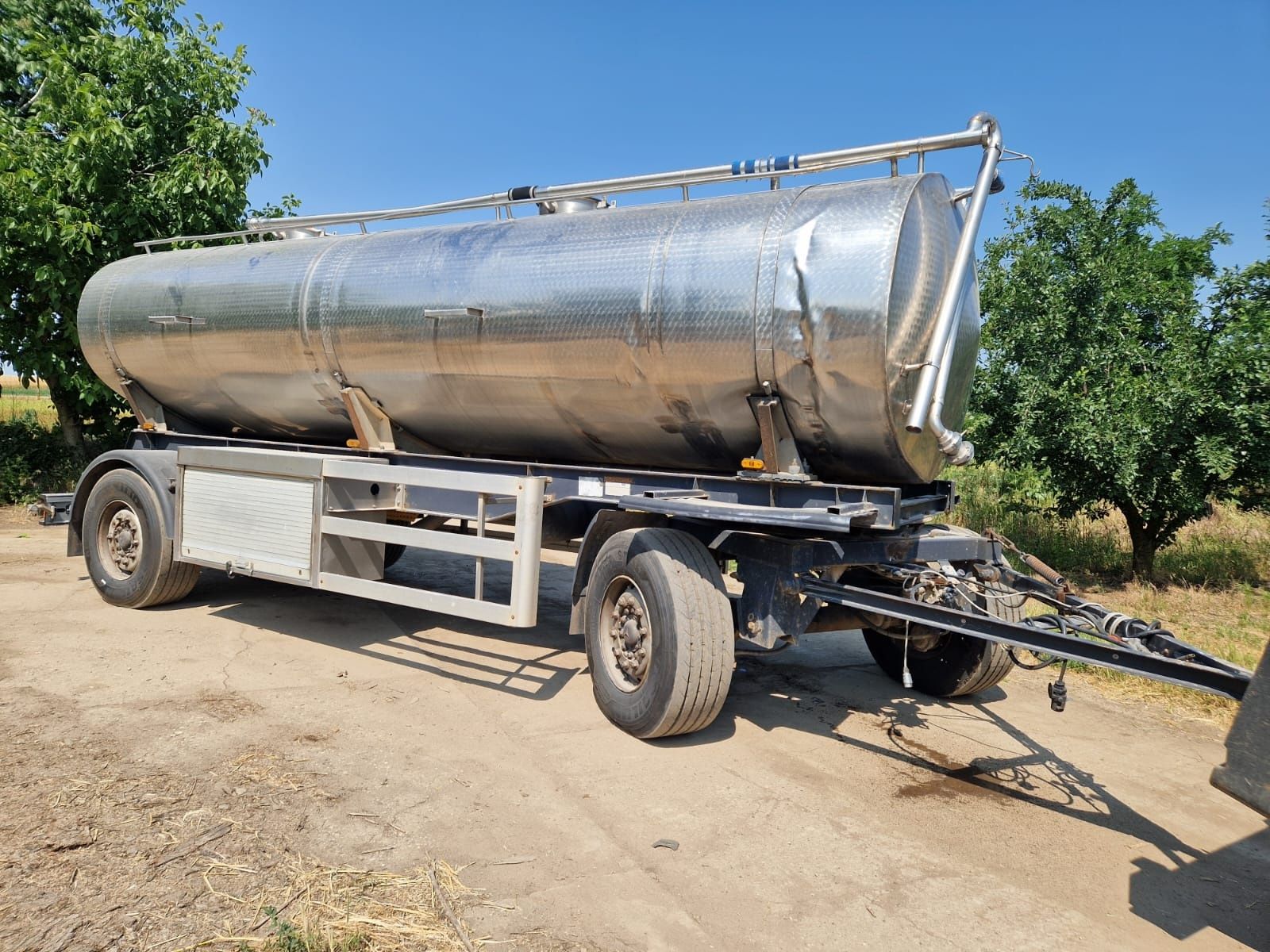 Remorcă Cisternă inox 16400l Cisternă apă bazin apă