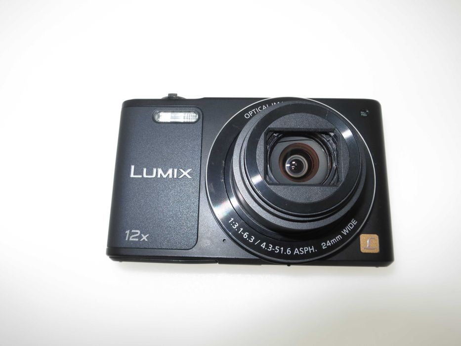 Panasonic Lumix SX10 уникален фотоапарат камера със селфи екран НОВ