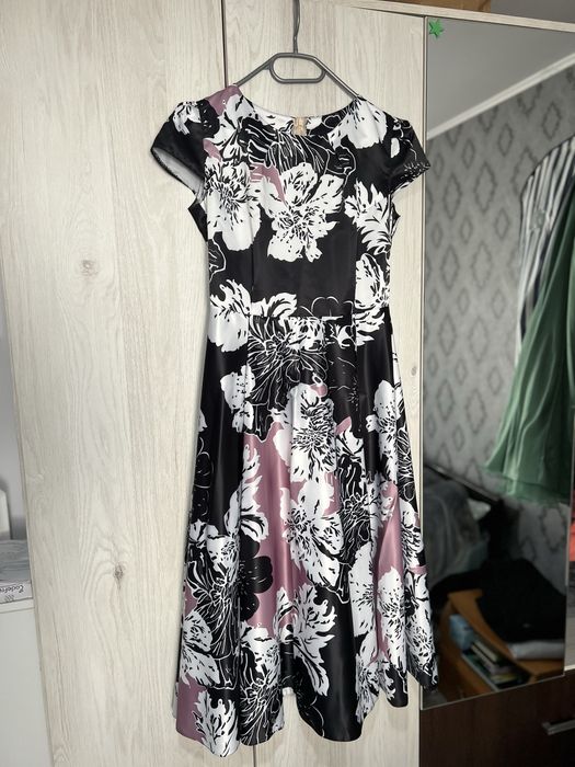 Rochie de zi facuta pe comanda