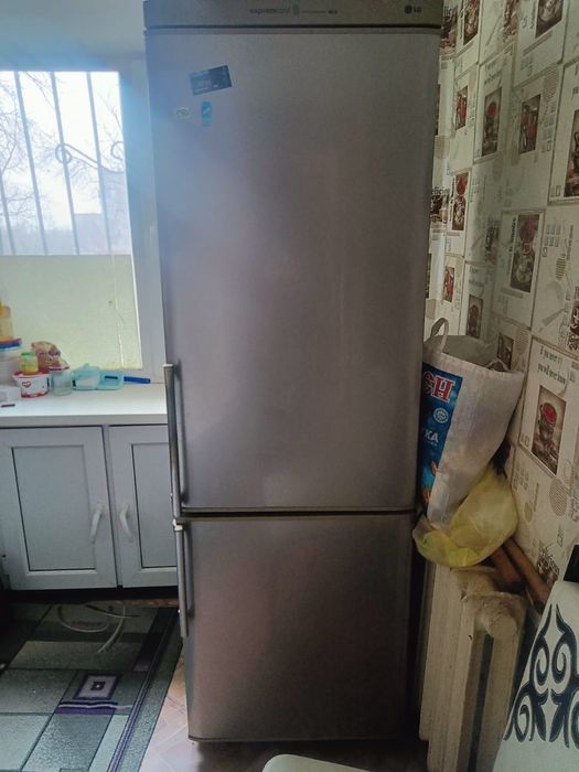 Продам холодильник