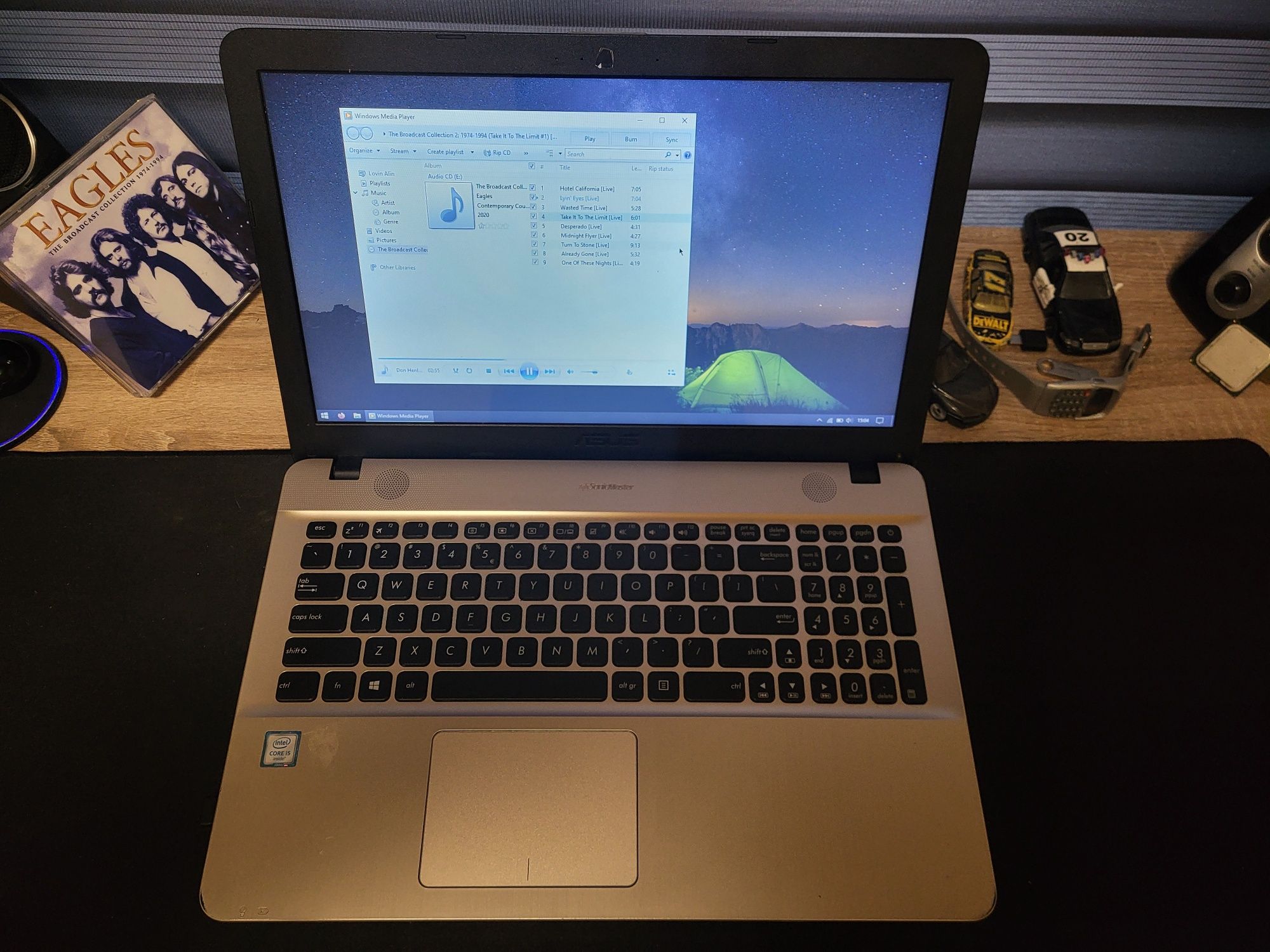 Laptop ASUS X541UV