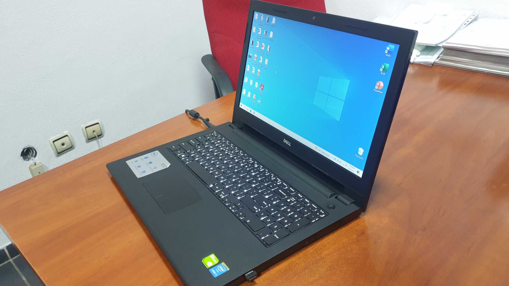 Laptop Dell Inspiron 15 seria 3000