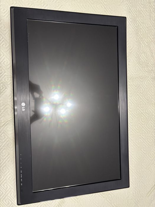 Продам телевизор LG