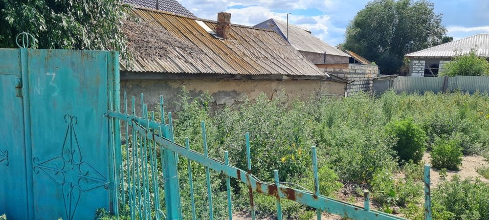 Земля. Первый Участок. В центре города, Возле реки Урал.