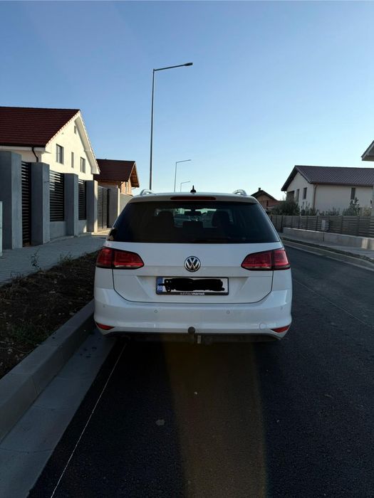VW Golf 7 Break 1.6 DIESEL – complet echipat!