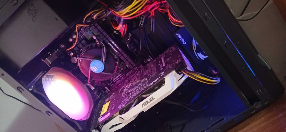 PC Gaming / Office – Performanță și Design Modern