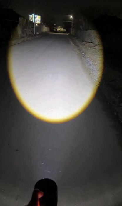 Фонарь дальнабойный лазерный мощный