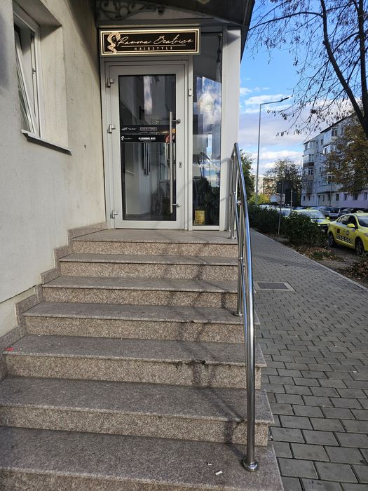 Scaun frizer / coafor de inchiriat