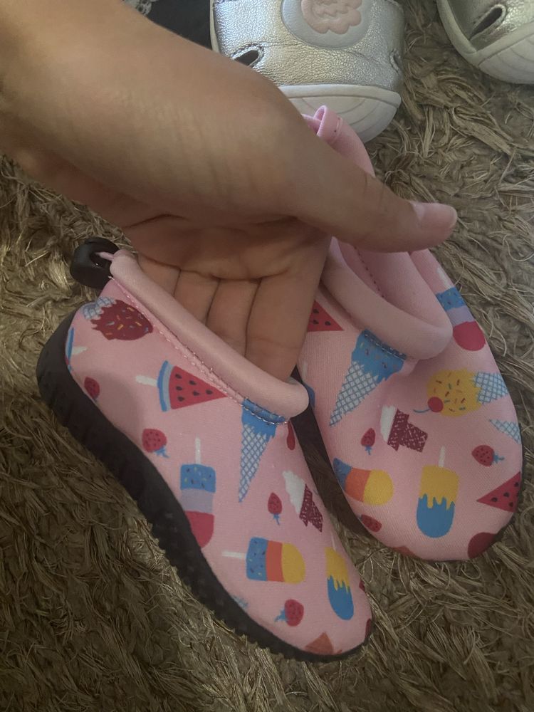 Детски обувки за плаж