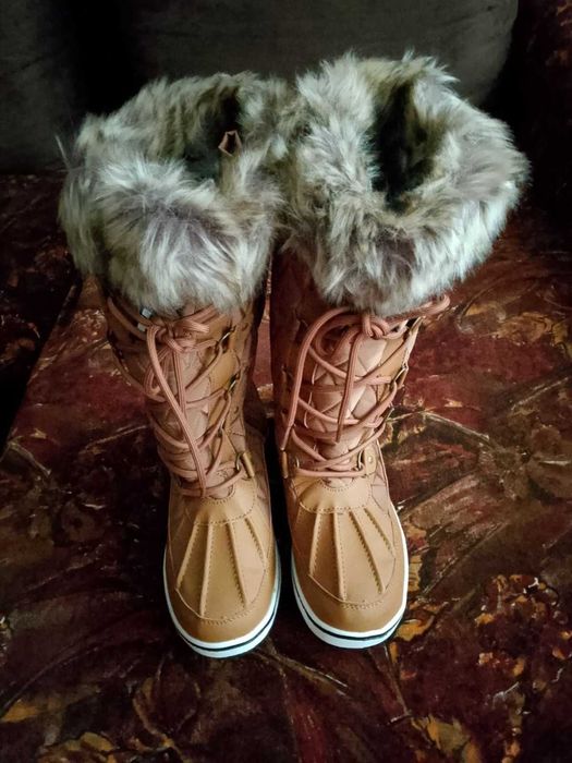 Дамски ботуши с подплата