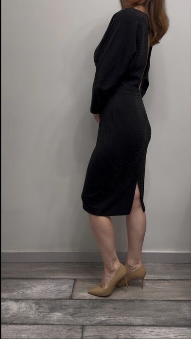 Платье на корпоратив новый год (черное с сиянием, элегантное)