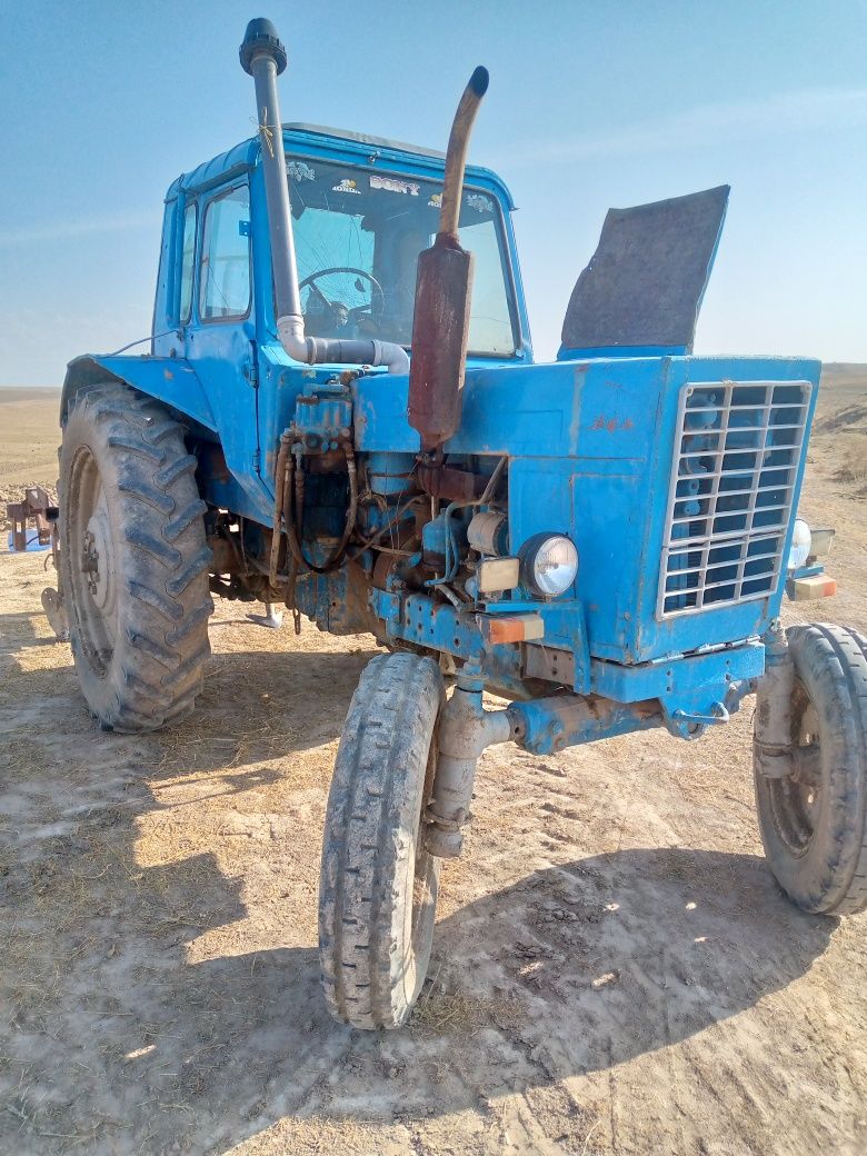 Traktor Belarus sotiladi holati yaxshi hammasi ishlab turipti