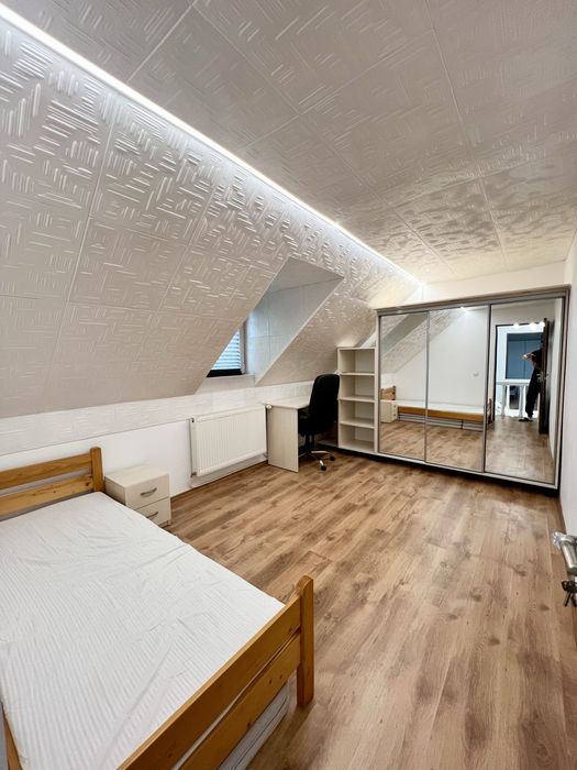 Casă individuală de închiriat – 150 mp + 700 mp teren – Colonia Sopor