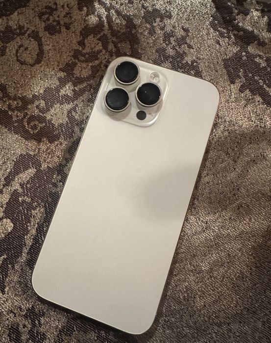 Vand Iphone 16 Pro Max 256 GB Impecabil