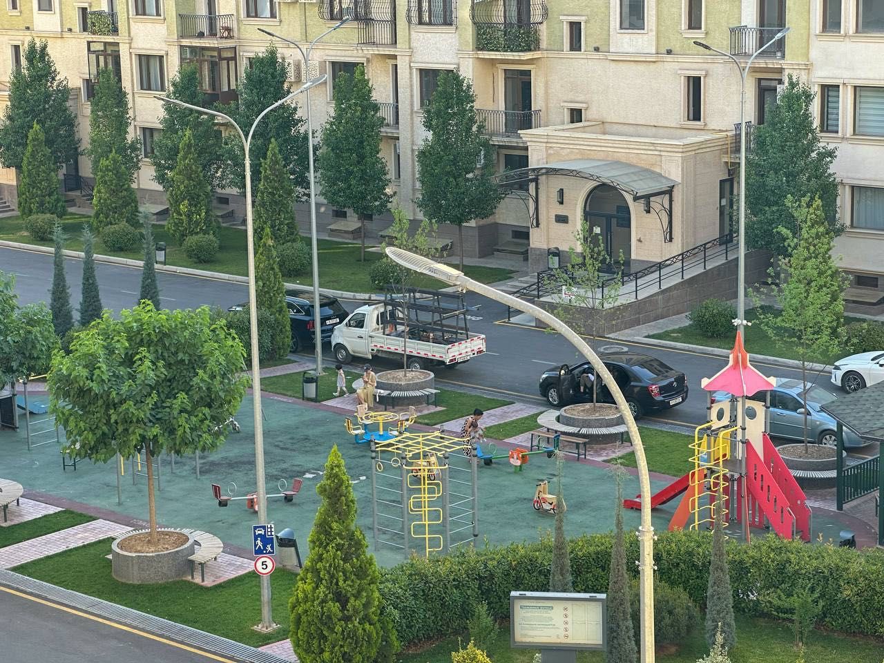 Yangi Darhan Продается 4 комнатная квартира ремонт Дуплекс БЦ Инконель