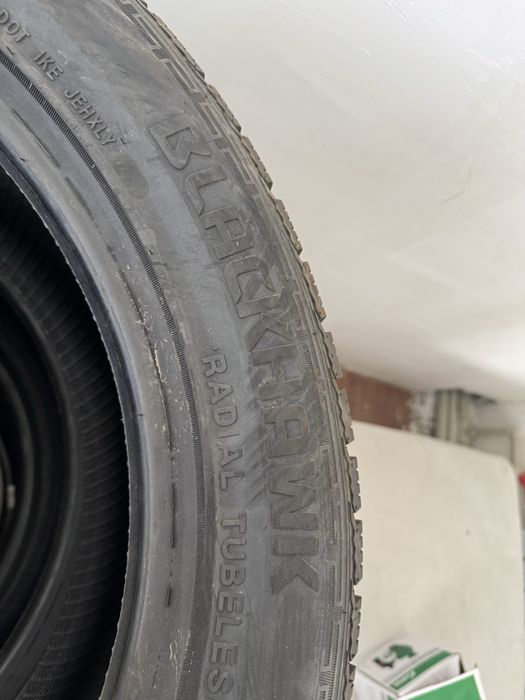 Продам резину 235/55/R19