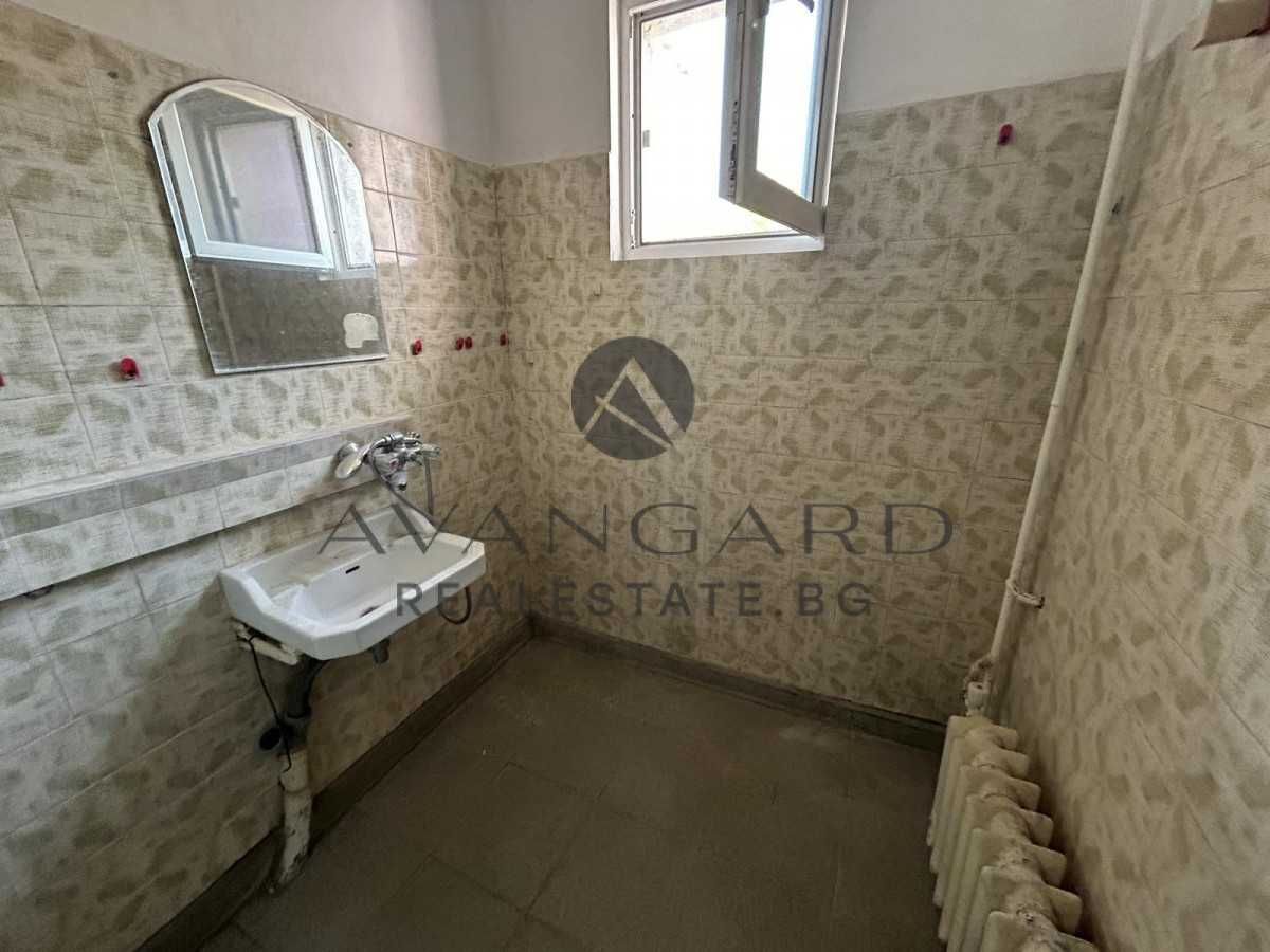 оф.21724 Двустаен Кършияка