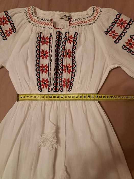 Rochie traditionala tip ie,mar.6 ani