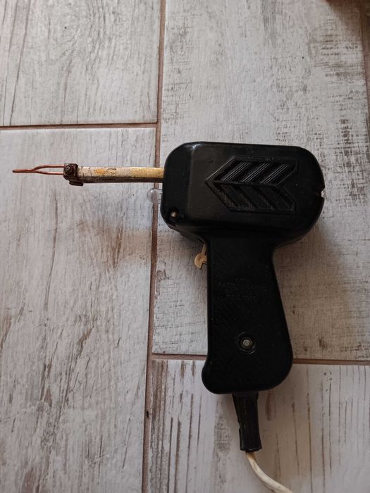 Pistol de lipit vechi Romanesc, Radio Progres București, anii 70