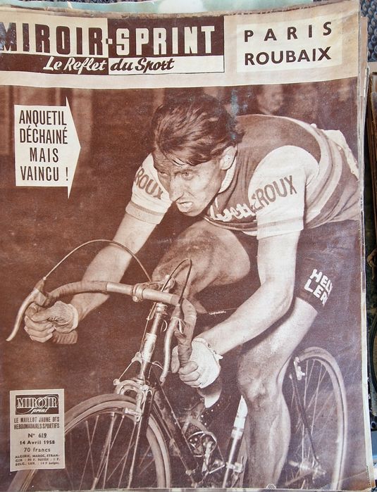 Reviste foarte vechi