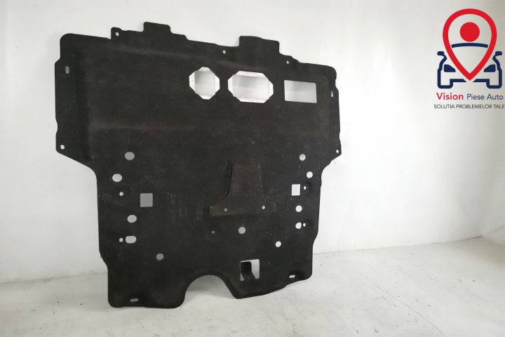 Пежо / Peugeot Оригинален двигателен кожух в добро състояние