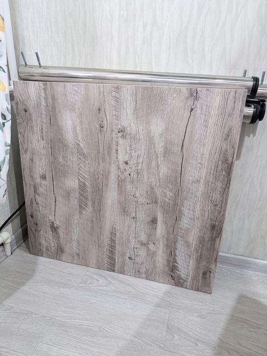 Стол со стульями для кухни